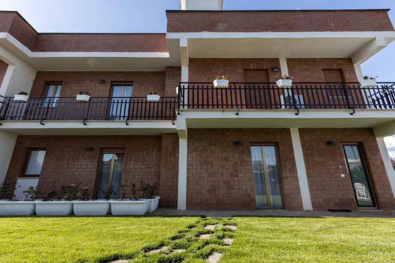 Valmontone Travel Rooms Exterior photo