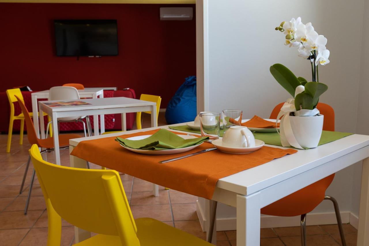 Valmontone Travel Rooms Exterior photo