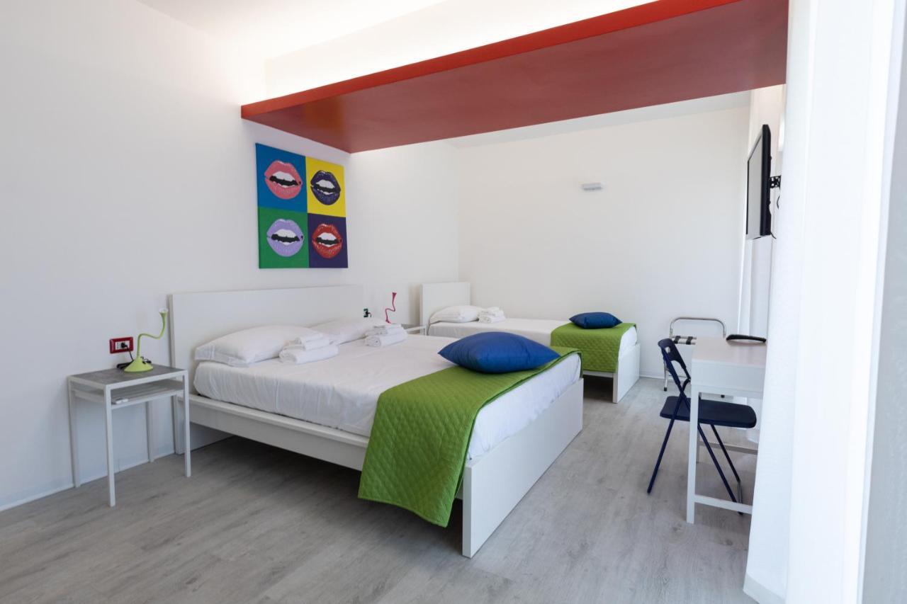 Valmontone Travel Rooms Exterior photo